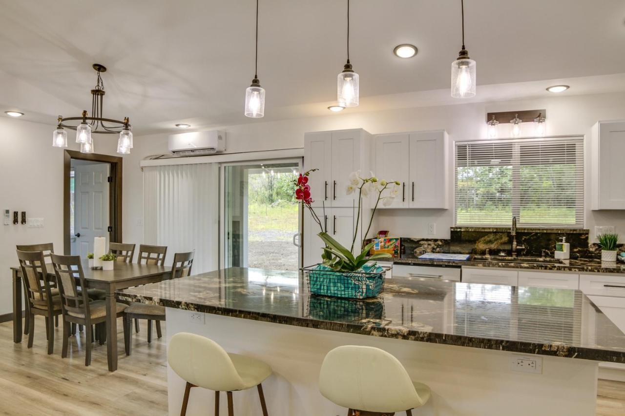 Keaau Getaway With Patio, 3 Mi To Shipman Beach! Экстерьер фото